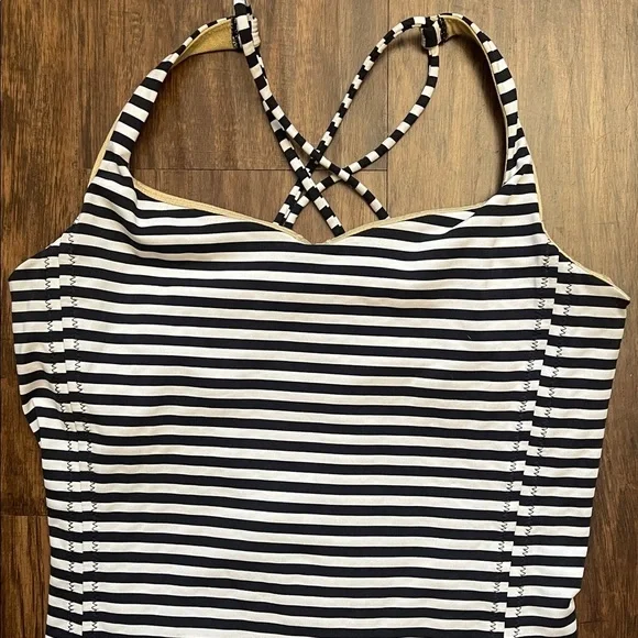 Lululemon Free To Be Tank Strappy Classic Stripe Black White stripes 4 - Picture 7 of 12